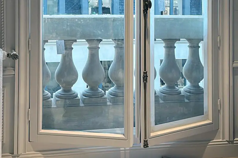 Menuiserie en Bois Stratifié: Bâtiment Residential project in Paris, France