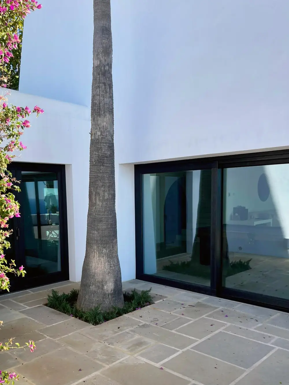 Menuiserie en Bois Stratifié: Bâtiment Résidentiel, Ibiza, Espagne