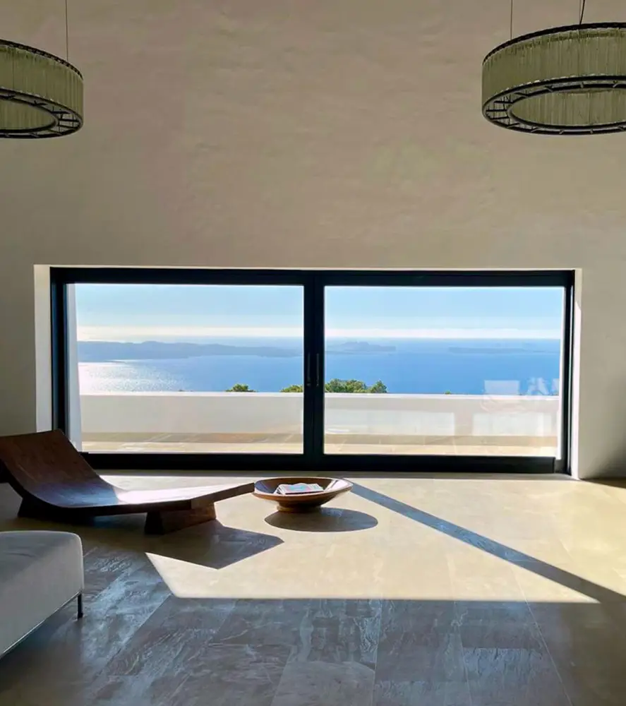 Portes Coulissantes en Bois Stratifié LUCA Bâtiment Résidentiel, Ibiza, Espagne